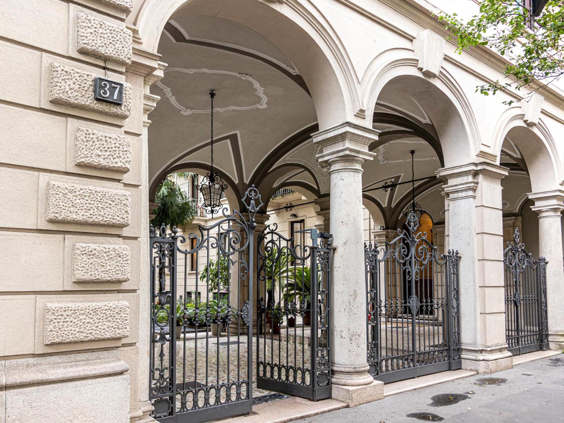 Luxury Sant'Ambrogio Apartment Милан Экстерьер фото